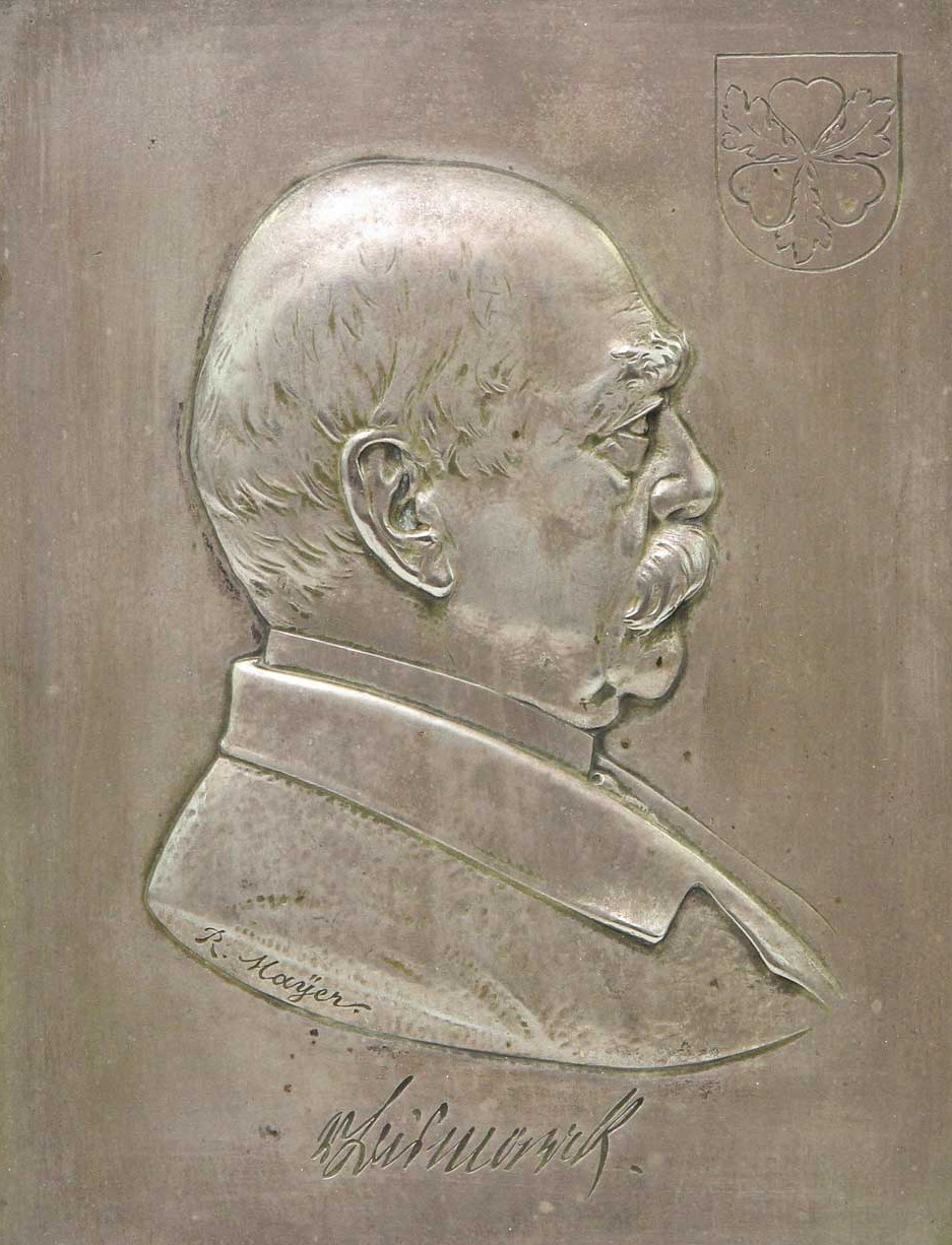 Reliefporträt Fürst Otto von Bismarcks, Versilberter Bronzeguss nach R. Mayer um 1890; BHZ, Foto R. Beck